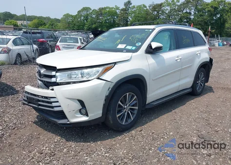 2018 Toyota Highlander Xle из США, поврежденный, VIN 5TDJZRFH3JS877401